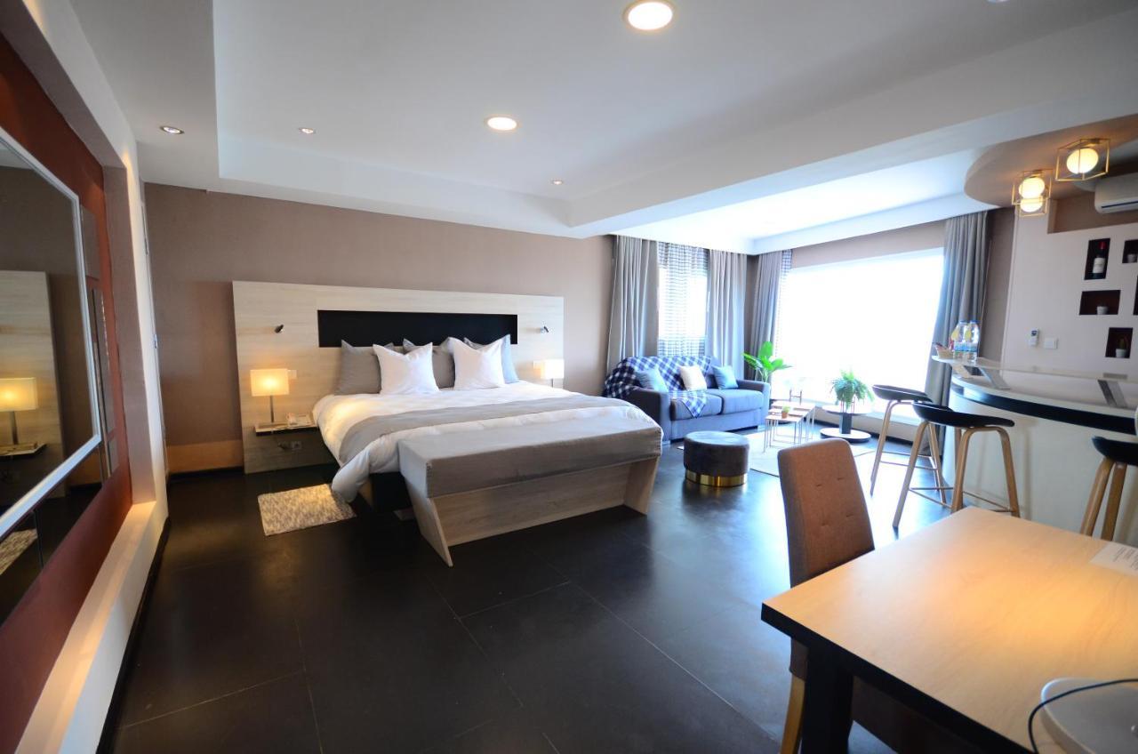 Hotel La Villette Антананариву Экстерьер фото